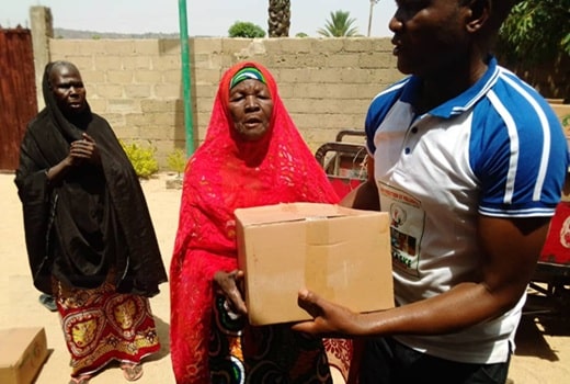 An elderly woman received the palliative package